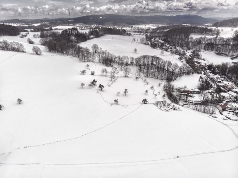 Blick über die Odenwald-Landschaft bei Semd